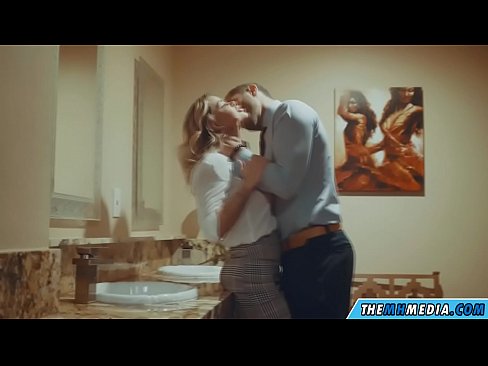 ❤️ Ina whakawaia koe e te kakaho tetona i roto i te wharepaku whanui ️❌ Karekau i a matou mi.pornolemon.ru ❌